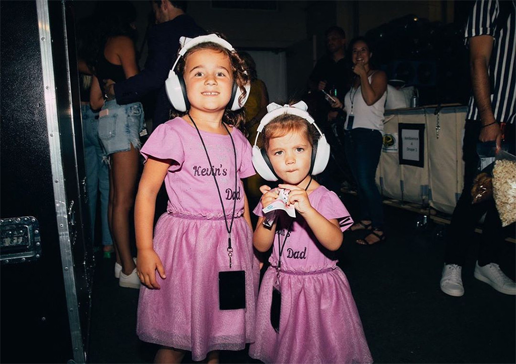 Kevin And Danielle Jonas Girls So Proud Of The Jonas Brothers E Online